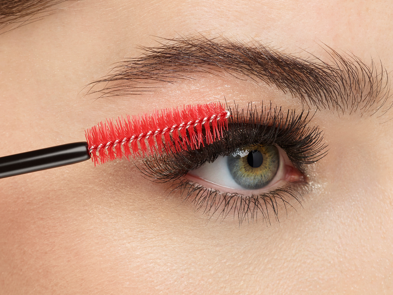 Retouch by Lucia Arin Pintos. Photo: Roberto Ligresti